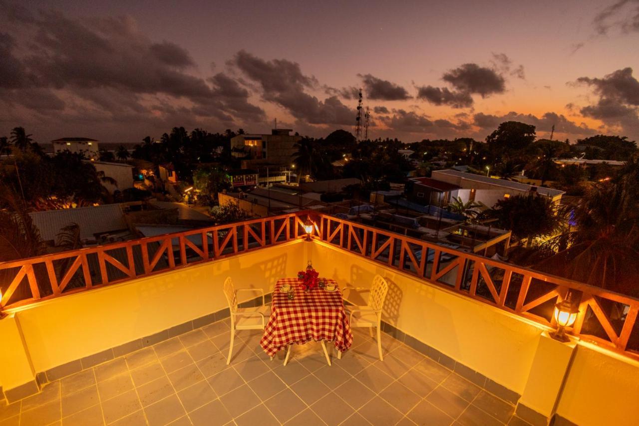Hotel Batuta Maldives Fourson Thulusdhoo Exterior foto