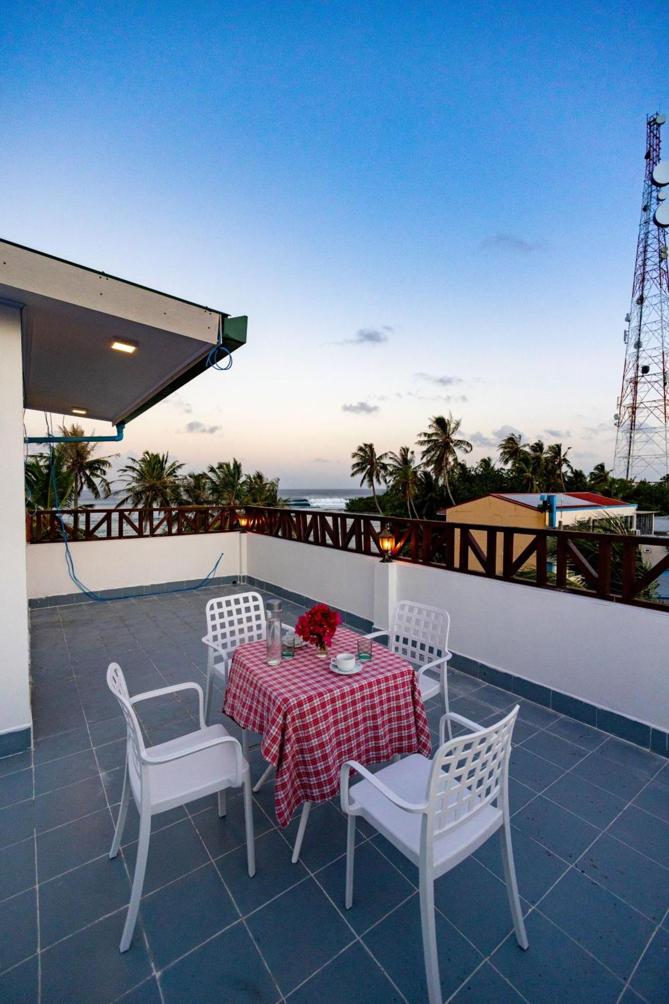 Hotel Batuta Maldives Fourson Thulusdhoo Exterior foto